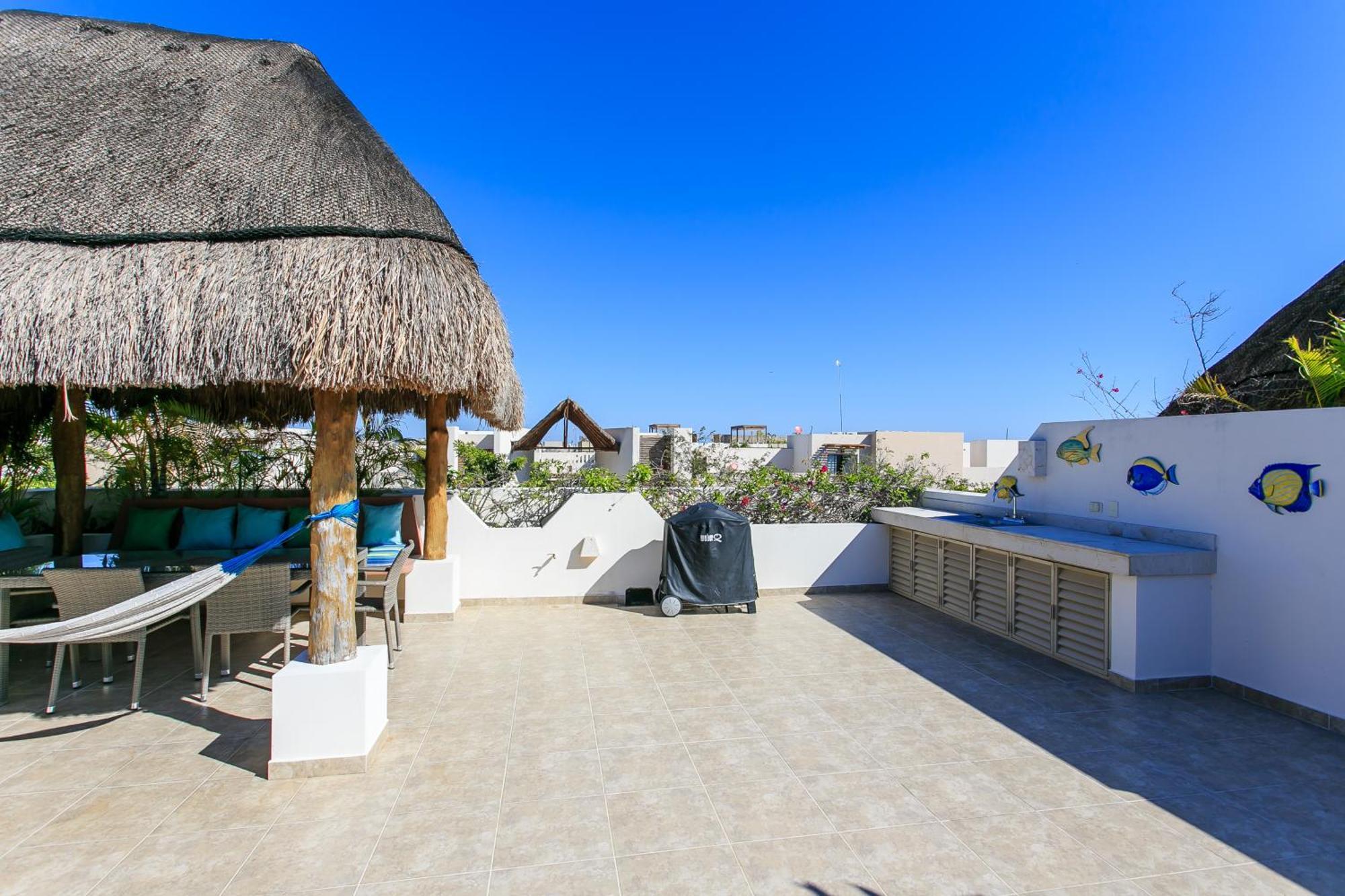 Luzera - With Ample Private Roof & Jacuzzi & Bbq Apartment Tulum