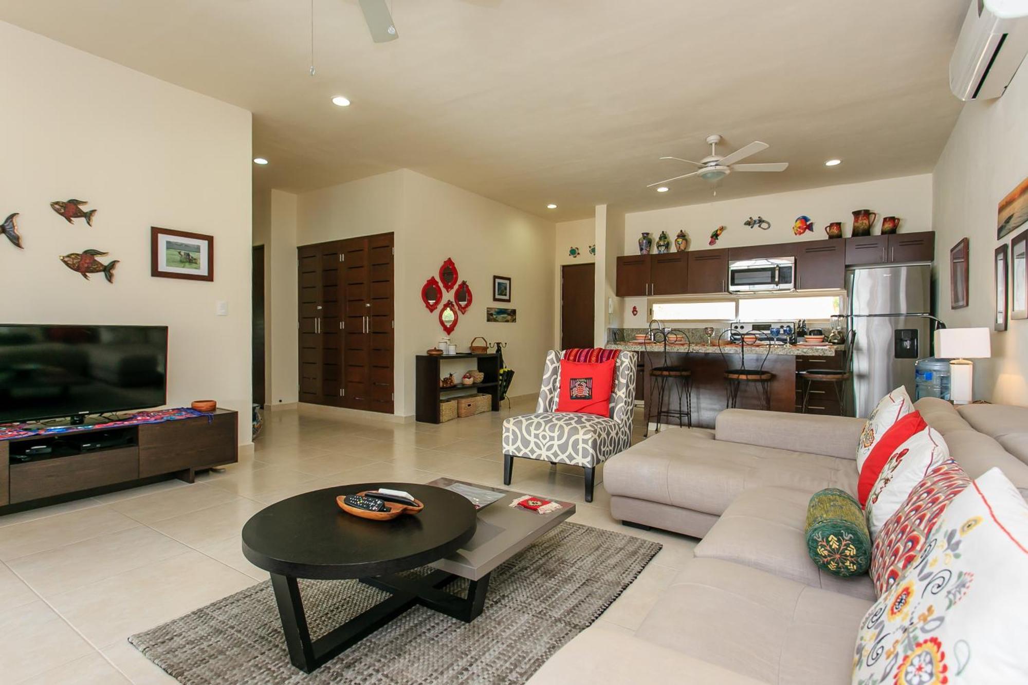 Luzera - With Ample Private Roof & Jacuzzi & Bbq *