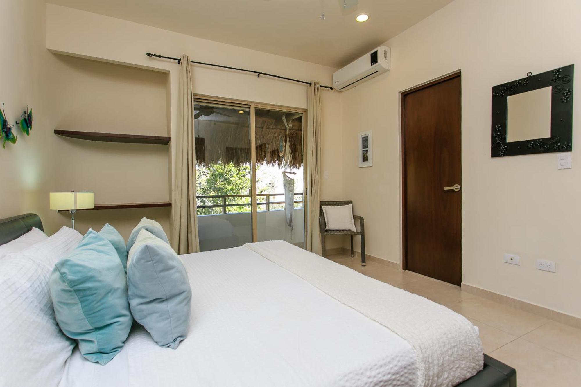 Apartment Luzera - With Ample Private Roof & Jacuzzi & Bbq *