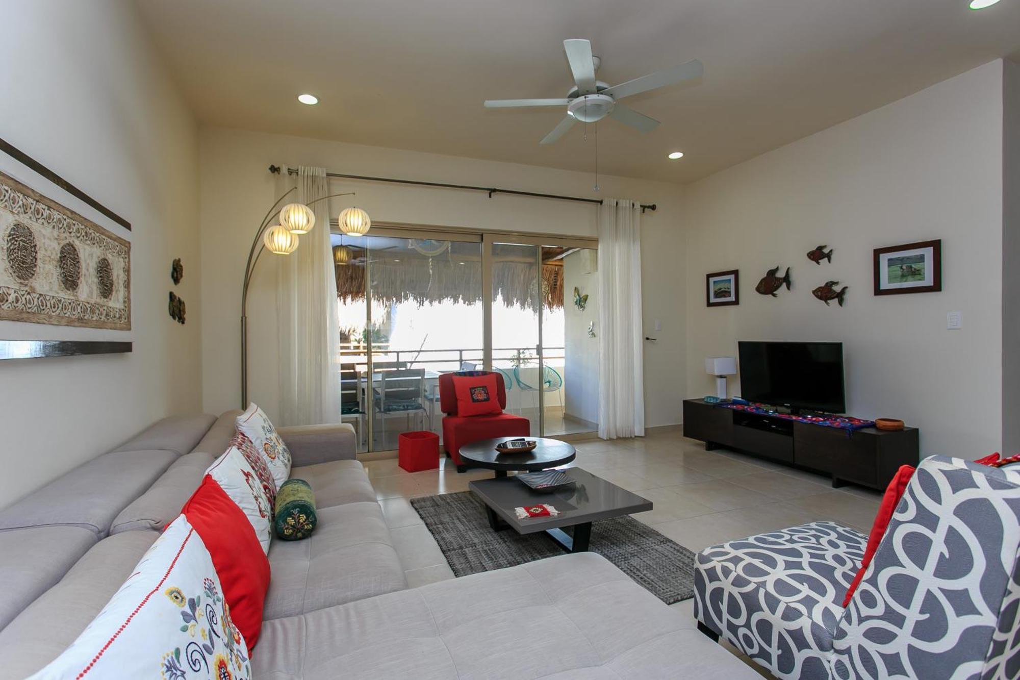 Apartment Luzera - With Ample Private Roof & Jacuzzi & Bbq