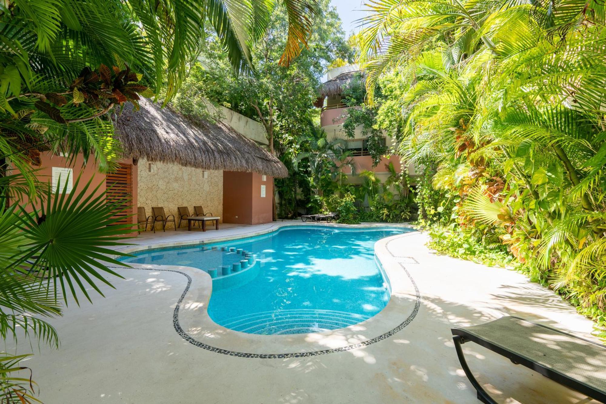 Apartment Luzera - With Ample Private Roof & Jacuzzi & Bbq *