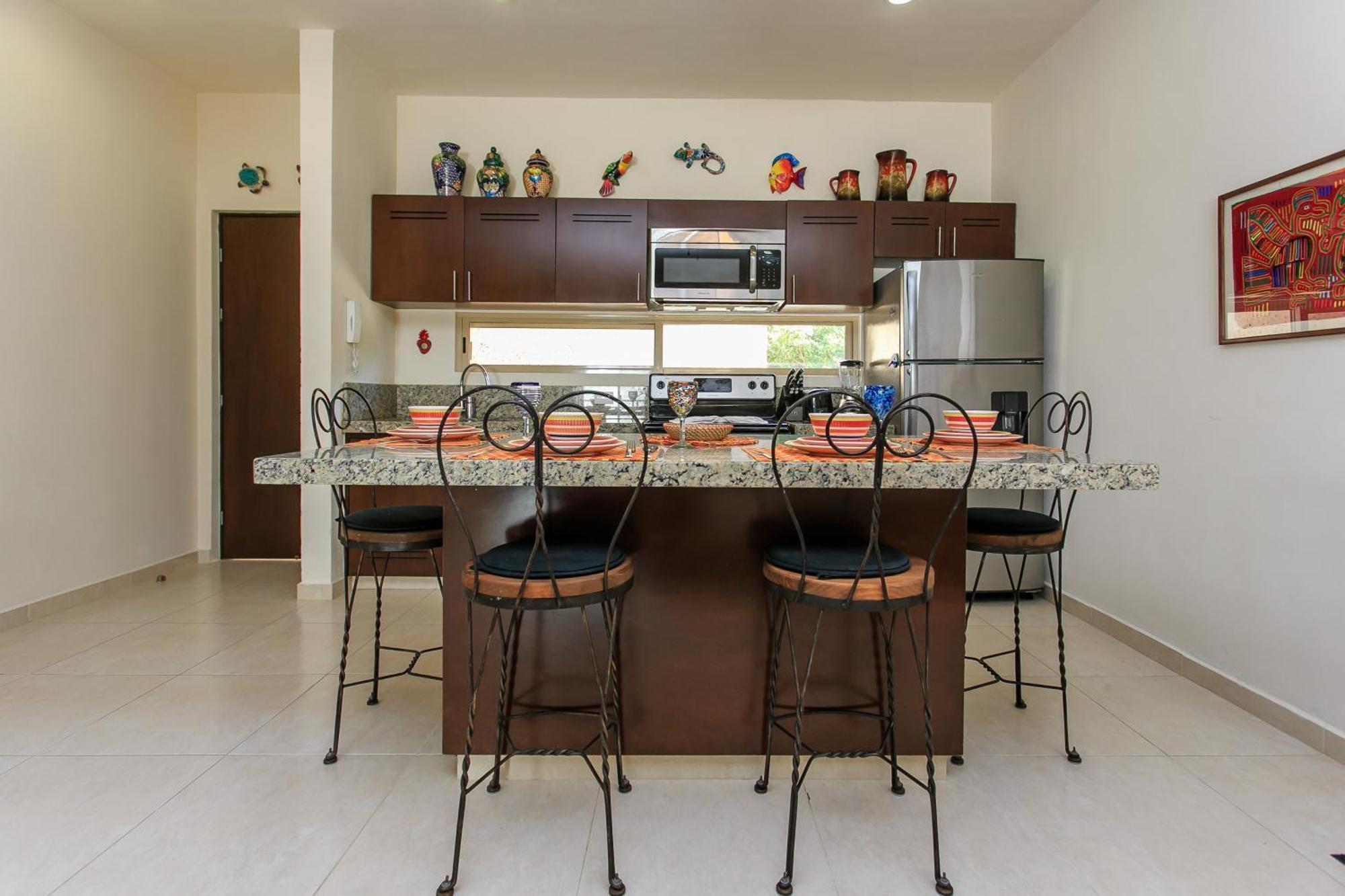 Luzera - With Ample Private Roof & Jacuzzi & Bbq